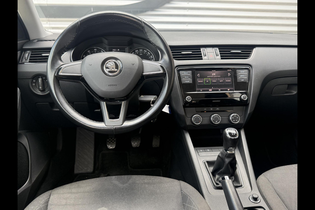 Škoda Octavia Combi 1.2 TSI Greentech Ambition Businessline 1e Eigenaar|Airco|Trekhaak|Elek ramen|Isofix|APK tot 04-2027