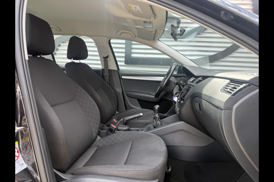 Škoda Octavia Combi 1.2 TSI Greentech Ambition Businessline 1e Eigenaar|Airco|Trekhaak|Elek ramen|Isofix|APK tot 04-2027