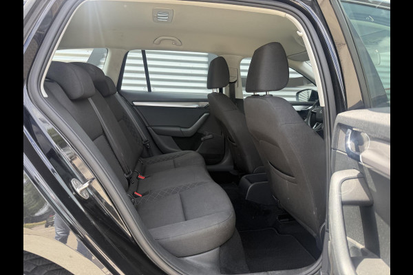 Škoda Octavia Combi 1.2 TSI Greentech Ambition Businessline 1e Eigenaar|Airco|Trekhaak|Elek ramen|Isofix|APK tot 04-2027