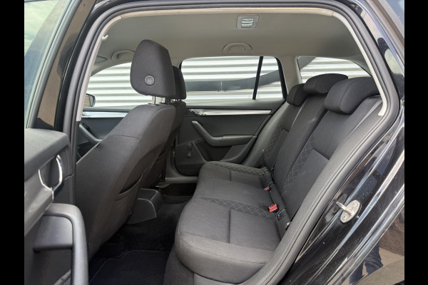 Škoda Octavia Combi 1.2 TSI Greentech Ambition Businessline 1e Eigenaar|Airco|Trekhaak|Elek ramen|Isofix|APK tot 04-2027