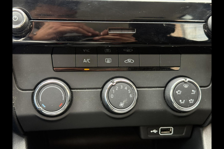Škoda Octavia Combi 1.2 TSI Greentech Ambition Businessline 1e Eigenaar|Airco|Trekhaak|Elek ramen|Isofix|APK tot 04-2027