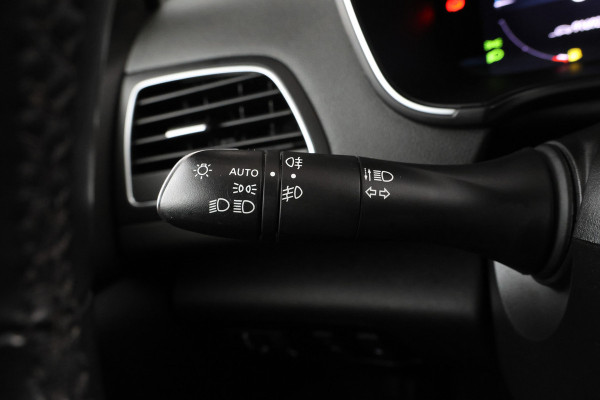 Renault Mégane Estate 1.6 E-Tech Plug-In Hybrid 160 Business Edition One Volleder, Automaat, Digital dash