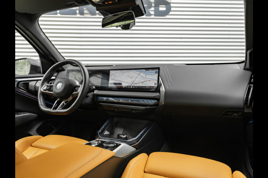 BMW X3 30e xDrive M-Sport - Individual Leder - Trekhaak - Stuurwiel Verwarmd