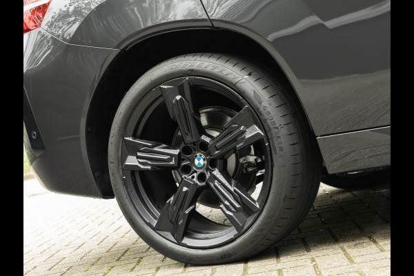 BMW X3 30e xDrive M-Sport - Individual Leder - Trekhaak - Stuurwiel Verwarmd