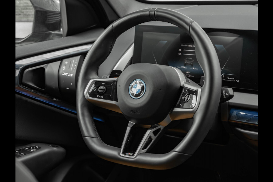 BMW X3 30e xDrive M-Sport - Individual Leder - Trekhaak - Stuurwiel Verwarmd