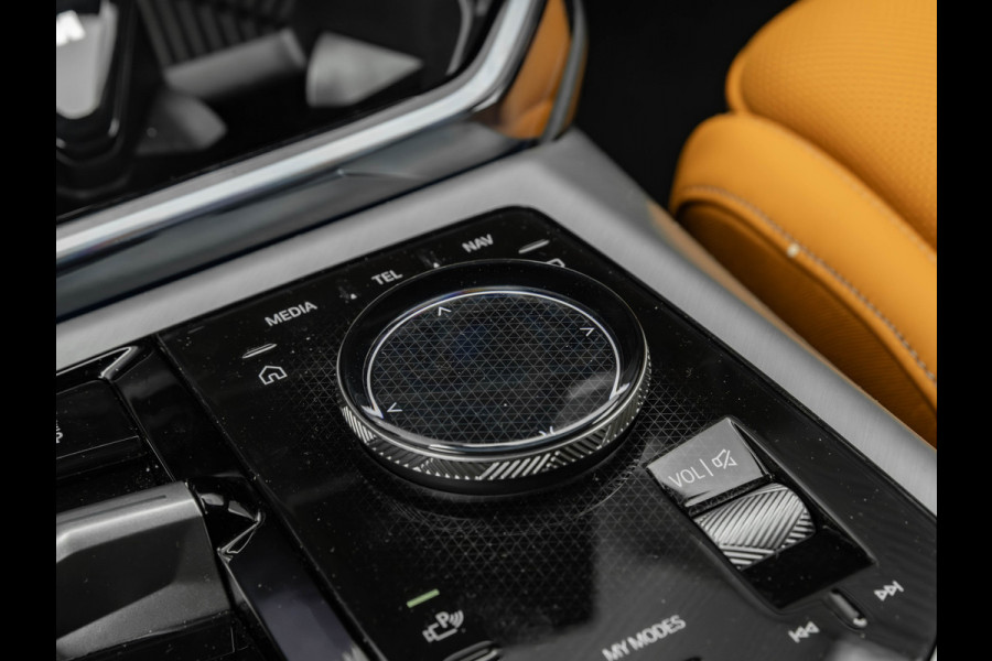 BMW X3 30e xDrive M-Sport - Individual Leder - Trekhaak - Stuurwiel Verwarmd