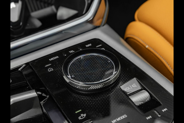 BMW X3 30e xDrive M-Sport - Individual Leder - Trekhaak - Stuurwiel Verwarmd