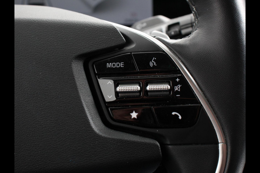 Kia Ev6 Light Edition Automaat 58 kWh Navigatie Apple Carplay Android Auto Camera Parkeersensoren achter Cruise Control Climate Control Lichtmetalen Velgen