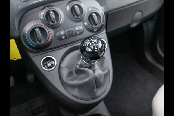 Fiat 500 Hybrid Dolcevita | Airco | Cruise | 15" | Schuif/Kanteldak | PDC | Apple Carplay