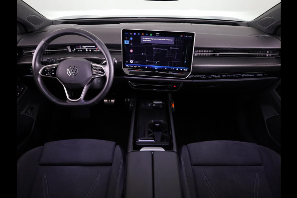Volkswagen ID.7 Limited Edition Plus 77 kWh accu 210 kW / 286 PK V / Trekhaak / Massage / Carplay