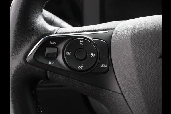 Opel Mokka-e Ultimate 50-kWh Navigatie Apple Carplay/Android Auto Adaptieve Cruise Control Parkeersensoren Camera Stoel-en stuurwielverwarming Virtual Cockpit Full LED
