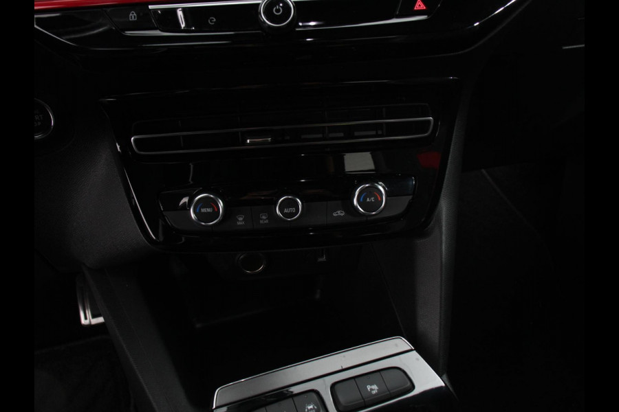 Opel Mokka-e Ultimate 50-kWh Navigatie Apple Carplay/Android Auto Adaptieve Cruise Control Parkeersensoren Camera Stoel-en stuurwielverwarming Virtual Cockpit Full LED