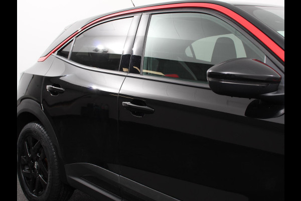Opel Mokka-e Ultimate 50-kWh Navigatie Apple Carplay/Android Auto Adaptieve Cruise Control Parkeersensoren Camera Stoel-en stuurwielverwarming Virtual Cockpit Full LED