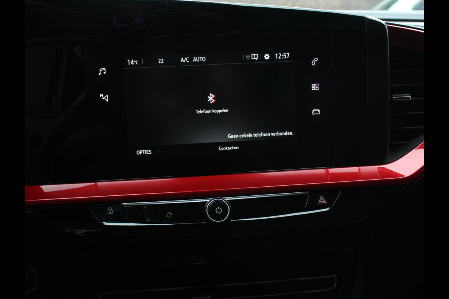 Opel Mokka-e Ultimate 50-kWh Navigatie Apple Carplay/Android Auto Adaptieve Cruise Control Parkeersensoren Camera Stoel-en stuurwielverwarming Virtual Cockpit Full LED