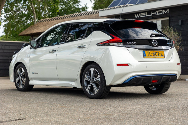 Nissan Leaf Tekna 40 kWh Soh 85% I Camera I Bose I Adaptive Cruise I Stoel & stuurverwarming I Android I Apple I Parkeersensoren