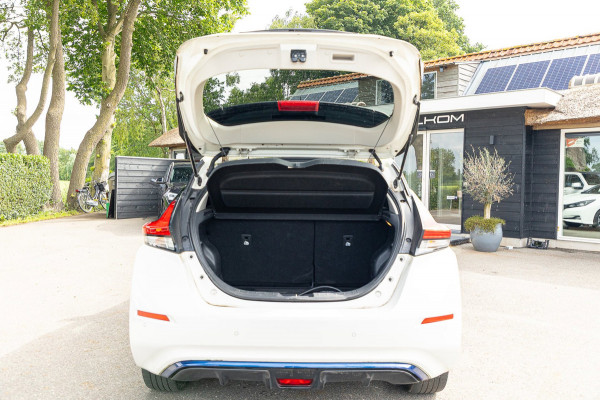 Nissan Leaf Tekna 40 kWh Soh 85% I Camera I Bose I Adaptive Cruise I Stoel & stuurverwarming I Android I Apple I Parkeersensoren