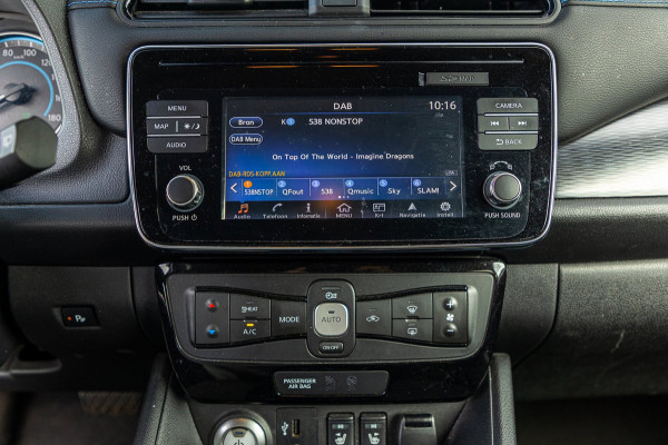 Nissan Leaf Tekna 40 kWh Soh 85% I Camera I Bose I Adaptive Cruise I Stoel & stuurverwarming I Android I Apple I Parkeersensoren