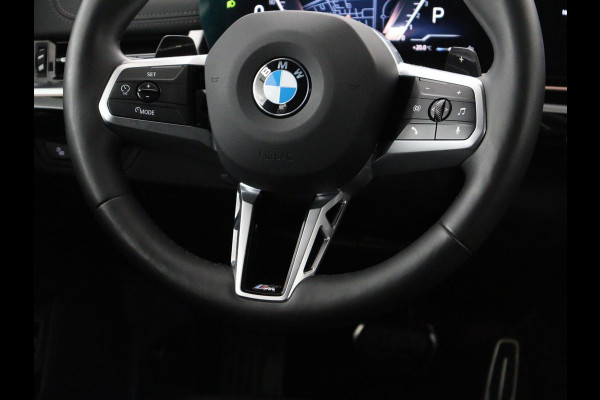 BMW X1 xDrive23i M Sport | Head-Up | Adaptieve Cruise | Trekhaak | Leder | 360 camera | Stoelverwarming | Keyless | Adaptief LED | Carplay | Sportstoelen | Live Cockpit Professional