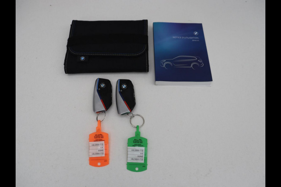 BMW X1 xDrive23i M Sport | Head-Up | Adaptieve Cruise | Trekhaak | Leder | 360 camera | Stoelverwarming | Keyless | Adaptief LED | Carplay | Sportstoelen | Live Cockpit Professional