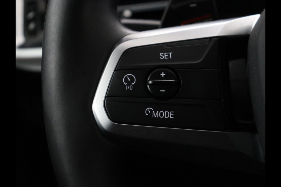 BMW X1 xDrive23i M Sport | Head-Up | Adaptieve Cruise | Trekhaak | Leder | 360 camera | Stoelverwarming | Keyless | Adaptief LED | Carplay | Sportstoelen | Live Cockpit Professional