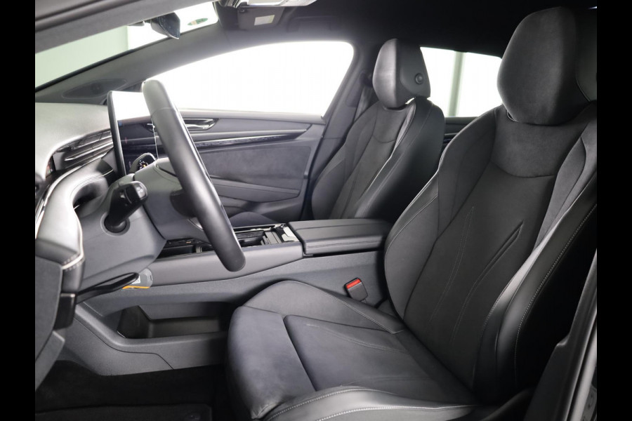 Volkswagen ID.7 Limited Edition Plus 77 kWh accu 210 kW / 286 PK V / Trekhaak / 360 graden camera / Black style