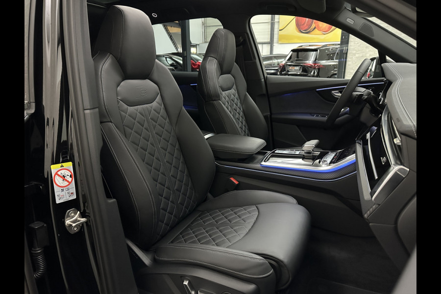 Audi Q7 60e 489pk S Competition RS-Seats | Carbon in/exterieur | B&O | Panorama | 360 Camera | Soft-Close | Head-Up | 88350,= ex btw  | ACC | Matrix-LED | Keyless-Entry |  Lane & Side assist | Stuurwielverwarming | Alarm | 22" Audi Sport | Leder op Dashboard | Rijklaarprijs en fabrieksgarantie.