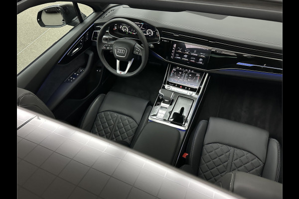 Audi Q7 60e 489pk S Competition RS-Seats | Carbon in/exterieur | B&O | Panorama | 360 Camera | Soft-Close | Head-Up | 88350,= ex btw  | ACC | Matrix-LED | Keyless-Entry |  Lane & Side assist | Stuurwielverwarming | Alarm | 22" Audi Sport | Leder op Dashboard | Rijklaarprijs en fabrieksgarantie.
