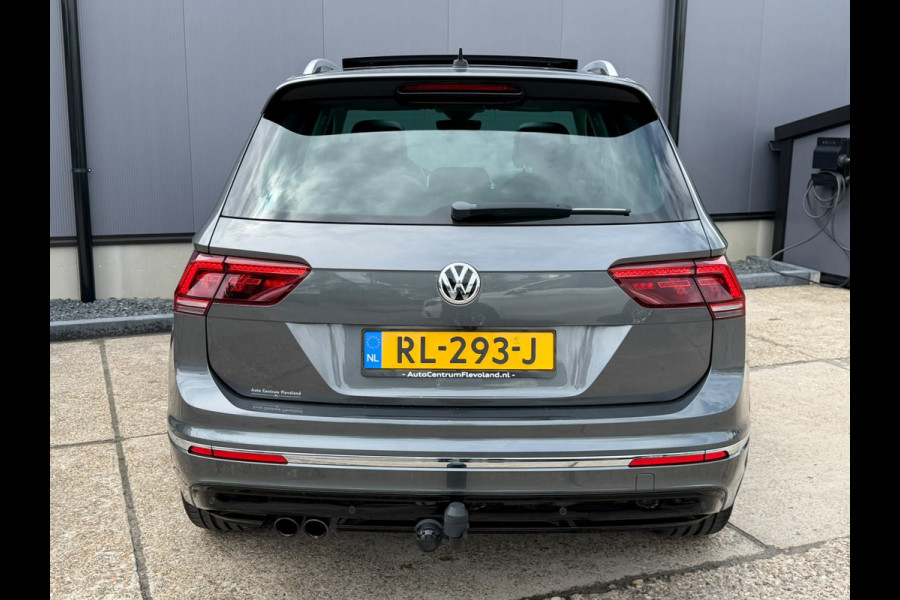 Volkswagen Tiguan 1.4 TSI ACT Highline LED / LEER/ PANO / TREKHAAK volle auto