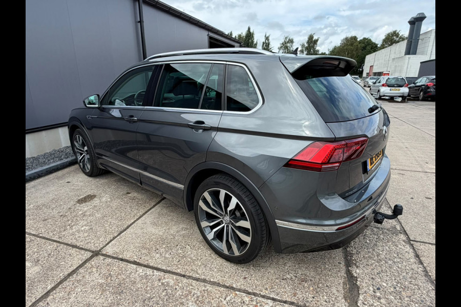 Volkswagen Tiguan 1.4 TSI ACT Highline LED / LEER/ PANO / TREKHAAK volle auto