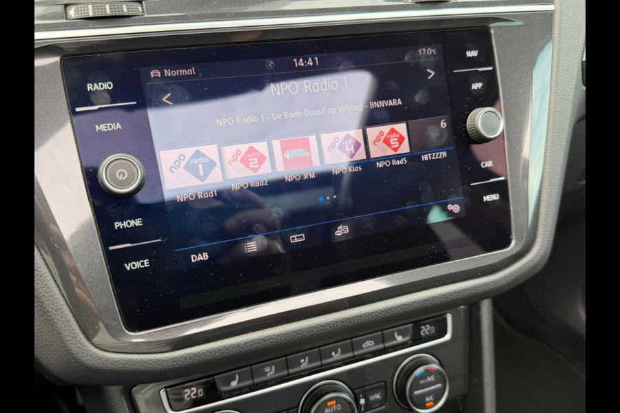 Volkswagen Tiguan 1.4 TSI ACT Highline LED / LEER/ PANO / TREKHAAK volle auto