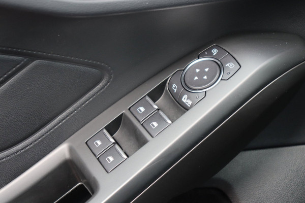 Ford Focus 1.0 EcoBoost Hybrid Titanium X Business org.NL camera winterpack ACC Carplay