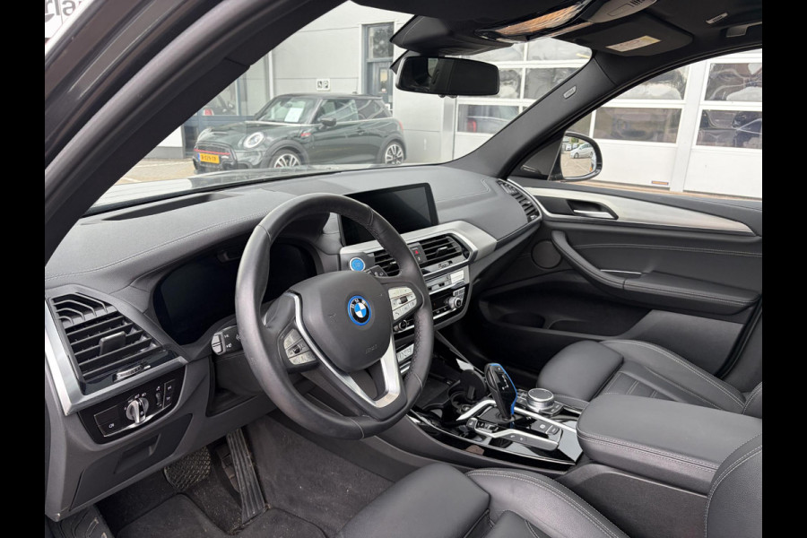 BMW iX3 High Executive 80 kWh 285 Pk | Nieuw binnen, meer foto's volgen nog! | Panoramadak | Trekhaak | Sportstoelen | Keyless | Stoelverwarming | 360 graden camera | Harman/kardon | Head up Display
