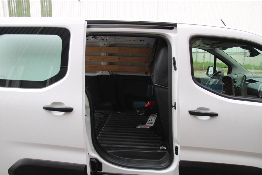 Opel Combo 1.5D L2H1 Edition / Trekhaak / Glas rondom / App connect Navi / Multi stuur