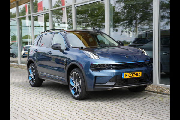 Lynk & Co 01 1.5 | Stoelverwarming | Achteruitrijcamera | Elektrische achterklep |