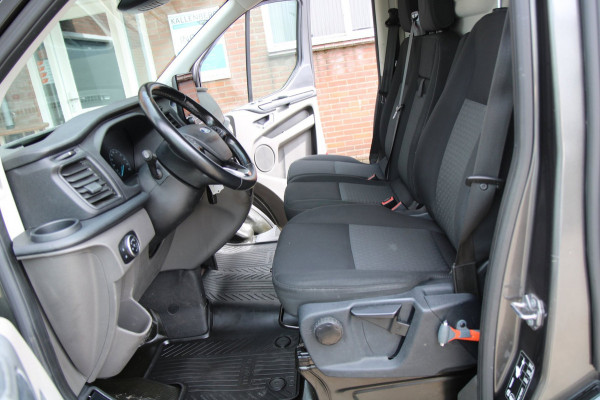 Ford Transit Custom 300 2.0 TDCI L1H1 Trend / 130PK Automaat / Trekhaak / Camera / 3 zits