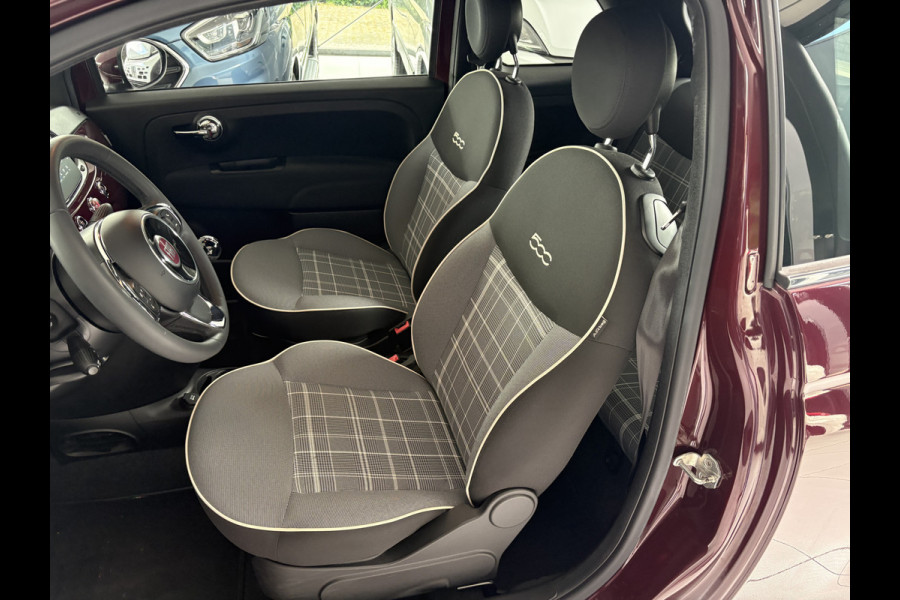 Fiat 500C 1.2 lounge Airco - Apple carplay - Navigatie - Parkeersensoren achter - Licht metalen velgen 15 inch - Cruise control - Bluetooth - Radio - Start/stop systeem - Elektrische ramen