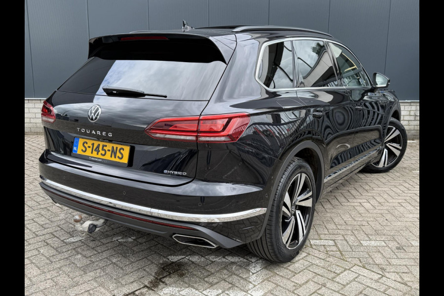Volkswagen Touareg 3.0 TSi eHybrid 4MOTION 20"/Panoramadak/Trekhaak/Luchtvering/Leder/Stuur + voorruit + stoelverwarming v+a/Dodehoek/Adaptieve cruise
