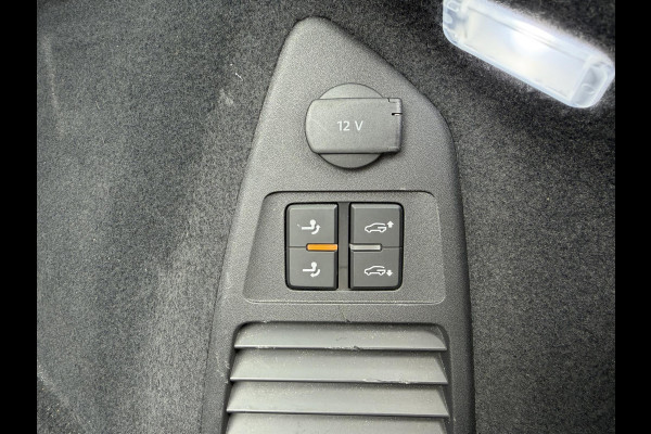 Volkswagen Touareg 3.0 TSi eHybrid 4MOTION 20"/Panoramadak/Trekhaak/Luchtvering/Leder/Stuur + voorruit + stoelverwarming v+a/Dodehoek/Adaptieve cruise