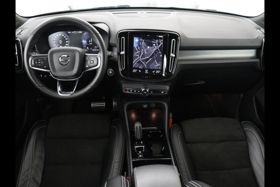 Volvo XC40 1.5 T5 Recharge R-Design | SOH 89,1% | Panoramadak | Trekhaak | Stoelverwarming | 360 Camera | Harman/Kardon | Adaptive cruise | Leder/Alcantara | Navigatie | Carplay | Memory | PHEV | Plug In