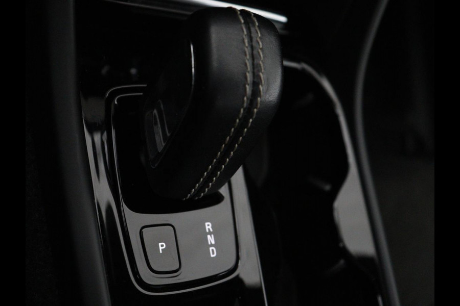 Volvo XC40 1.5 T5 Recharge R-Design | SOH 89,1% | Panoramadak | Trekhaak | Stoelverwarming | 360 Camera | Harman/Kardon | Adaptive cruise | Leder/Alcantara | Navigatie | Carplay | Memory | PHEV | Plug In