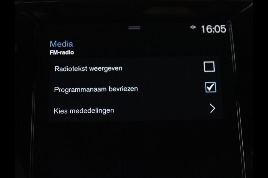 Volvo XC40 1.5 T5 Recharge R-Design | SOH 89,1% | Panoramadak | Trekhaak | Stoelverwarming | 360 Camera | Harman/Kardon | Adaptive cruise | Leder/Alcantara | Navigatie | Carplay | Memory | PHEV | Plug In
