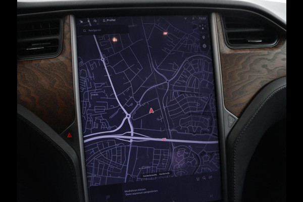Tesla Model S 75D Base | SOH 89.9 | Panoramadak | Stuurverwarming | Leder | Autopilot | Stoelverwarming | Camera | Keyless | Full LED | Parkeerhulp | Achterbankverwarming | Origineel NL