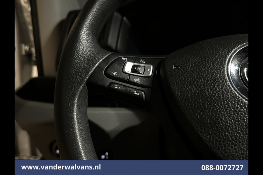 Volkswagen Crafter 2.0 TDI 141pk L3H3 L2H2 Euro6 Airco | Camera | Apple Carplay | Cruisecontrol | Chauffeursstoel Android Auto, Parkeersensoren, Bijrijdersbank