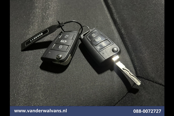 Volkswagen Crafter 2.0 TDI 141pk L3H3 L2H2 Euro6 Airco | Camera | Apple Carplay | Cruisecontrol | Chauffeursstoel Android Auto, Parkeersensoren, Bijrijdersbank