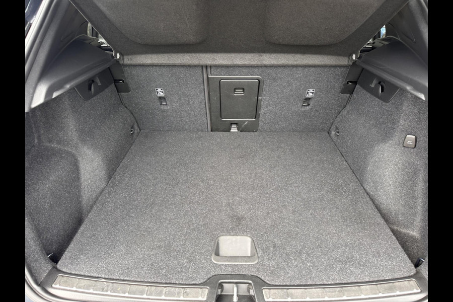 Volvo XC40 1.5 T4 Recharge Inscription | Adaptive Cruise Control | Full LED | stoel & stuur verwarming |