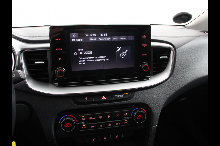Kia Ceed Sportswagon 1.5 T-GDi 160pk Automaat DynamicLine Climate control Adaptieve cruise control Stuurverwarming Stoelverwarming Navigatie Apple Carplay/ Android Auto Lichtmetalen velgen Achteruitrijcamera