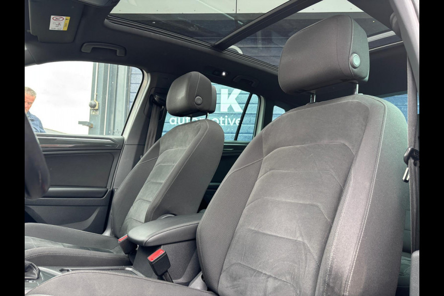 Volkswagen Tiguan 1.4 TSI ACT Highline Panoramadak Trekhaak R-line DSG 19 inch LMV all Season banden Chrome sierdelen
