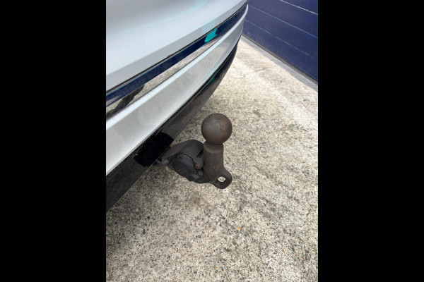 Volkswagen Tiguan 1.4 TSI ACT Highline Panoramadak Trekhaak R-line DSG 19 inch LMV all Season banden Chrome sierdelen