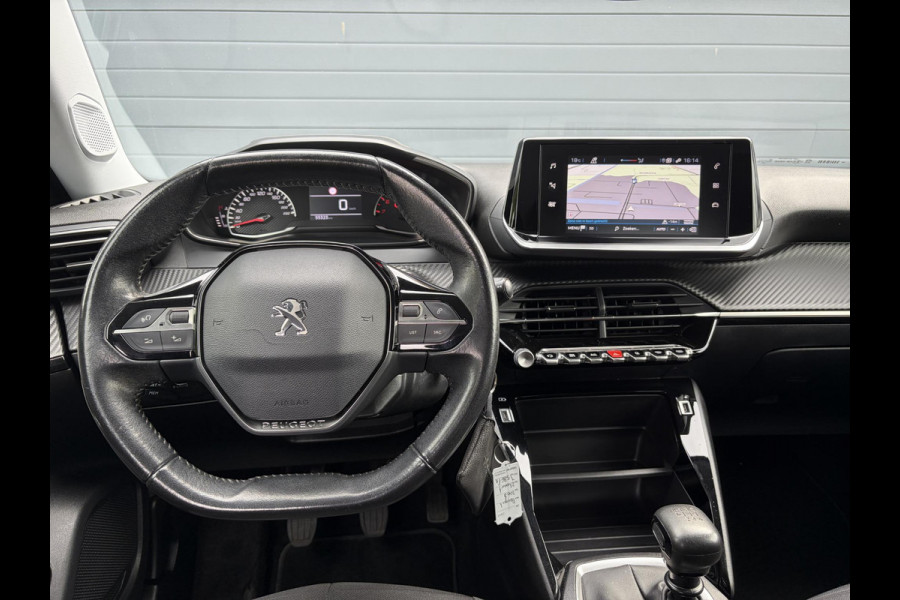 Peugeot 2008 1.2 PureTech Active 1e Eigenaar,360°Camera,Carplay,Dealer Onderhouden,102pk,Pdc,Lm velgen,6 Bak,N.A.P,Apk tot 08-2028
