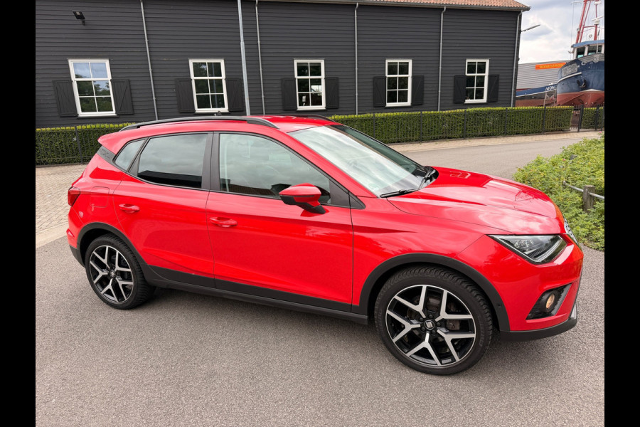 Seat Arona 1.0 TSI Style Business Intense Plus AircoEcc Leer Navi Camera Led-Xenon
